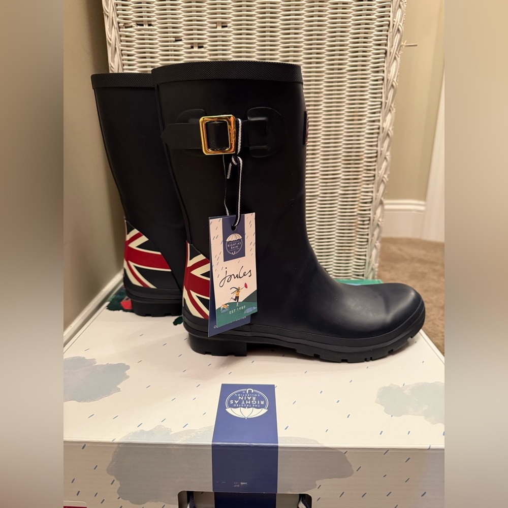 NWT & BOX Joules Molly Welly Unionjack Rain Boots. Navy blue. Women’s size 9